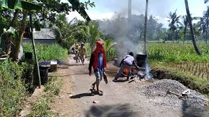 Pembangunan Jalan Aspal Hotmix Dusun Cimaragas Selesai Tepat Waktu